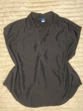 Old Navy Black Women's Open-Collar Short-Sleeve Blouse